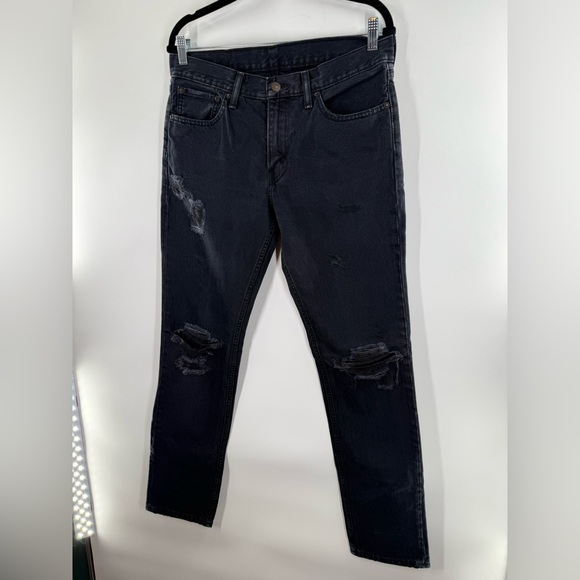 EUC Levi’s Distressed 511 Jeans - Picture 3 of 8